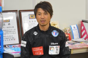 陸奥新報社取材_吉本